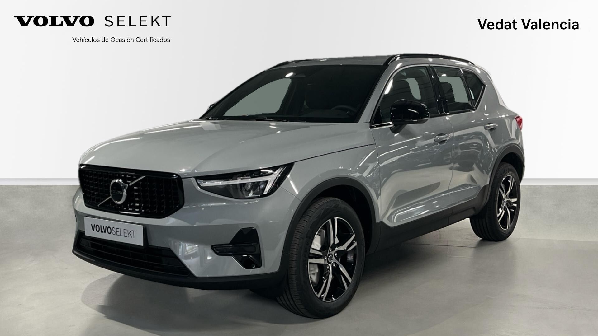 VOLVO XC40 (2.0 B3 PLUS DARK AUTO 163 5P) en Valencia