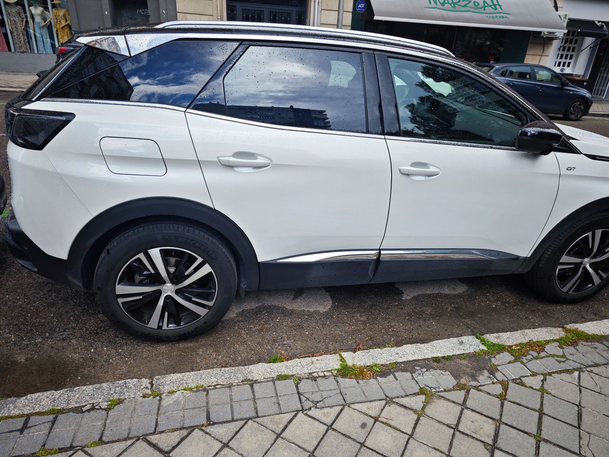 Foto del PEUGEOT 3008 1.2 S&S PureTech GT 130
