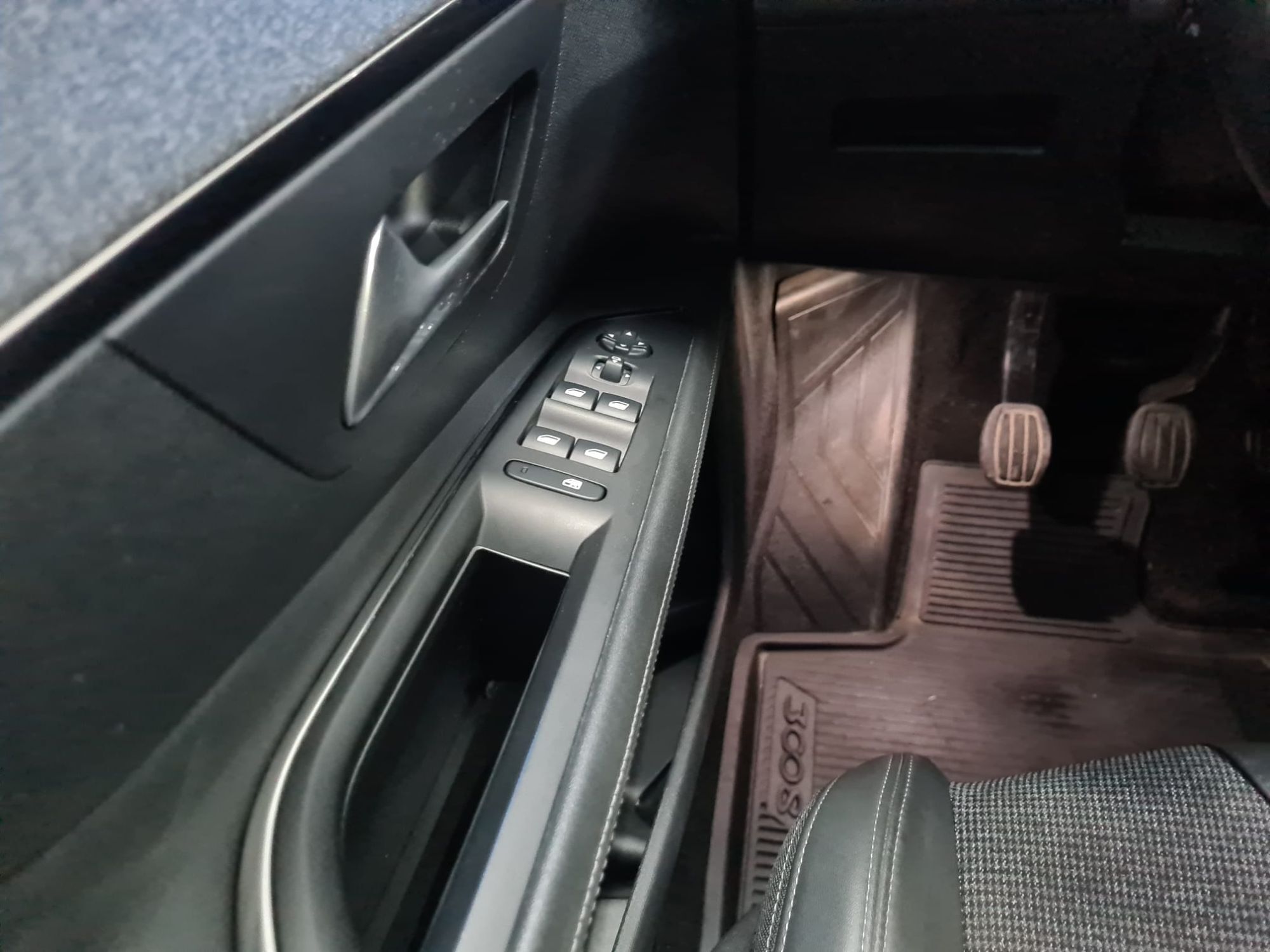 Foto del PEUGEOT 3008 1.2 S&S PureTech Allure Pack 130