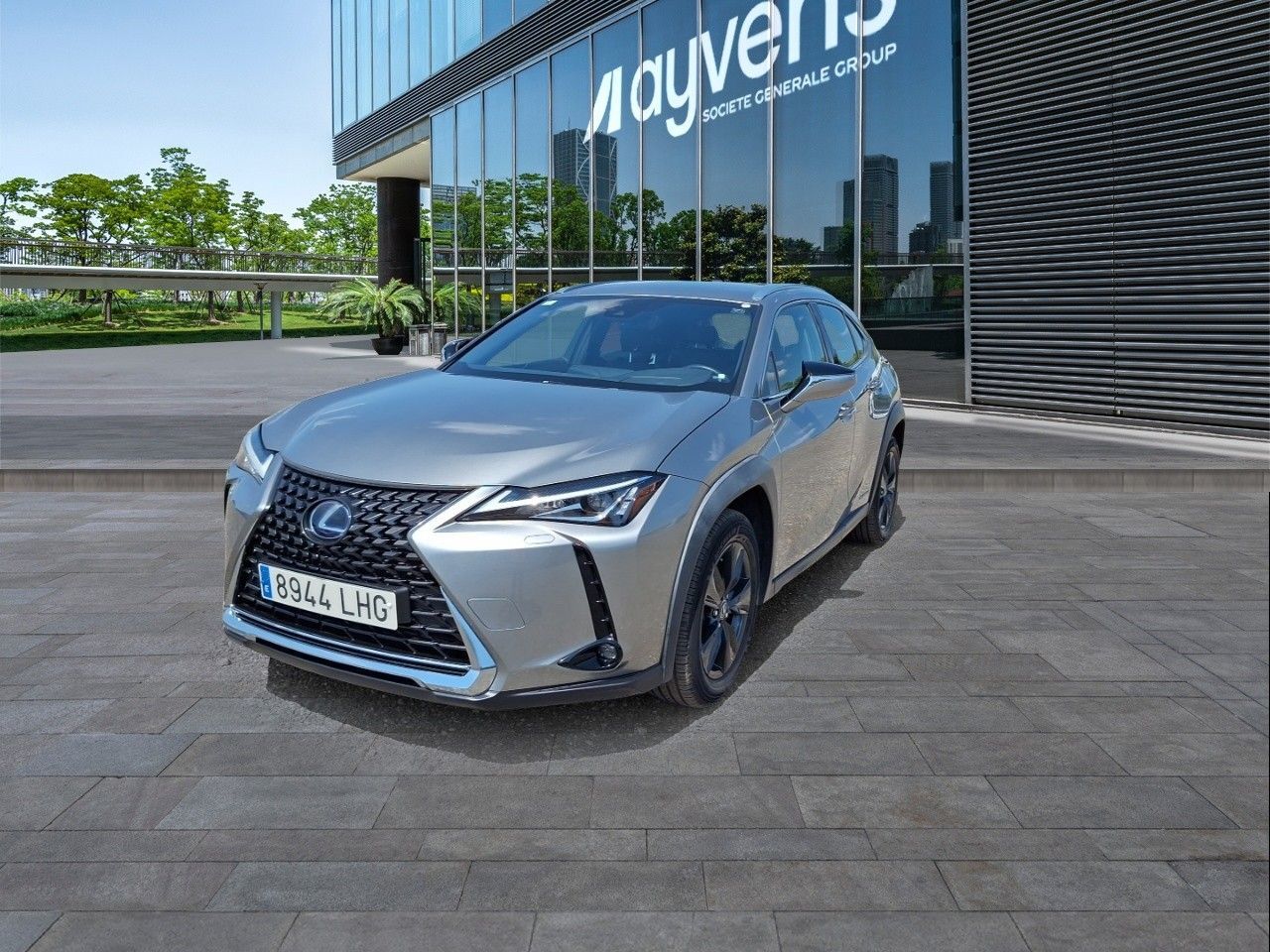 LEXUS UX (250h Business 2WD 135 kW (184 CV)) en Madrid