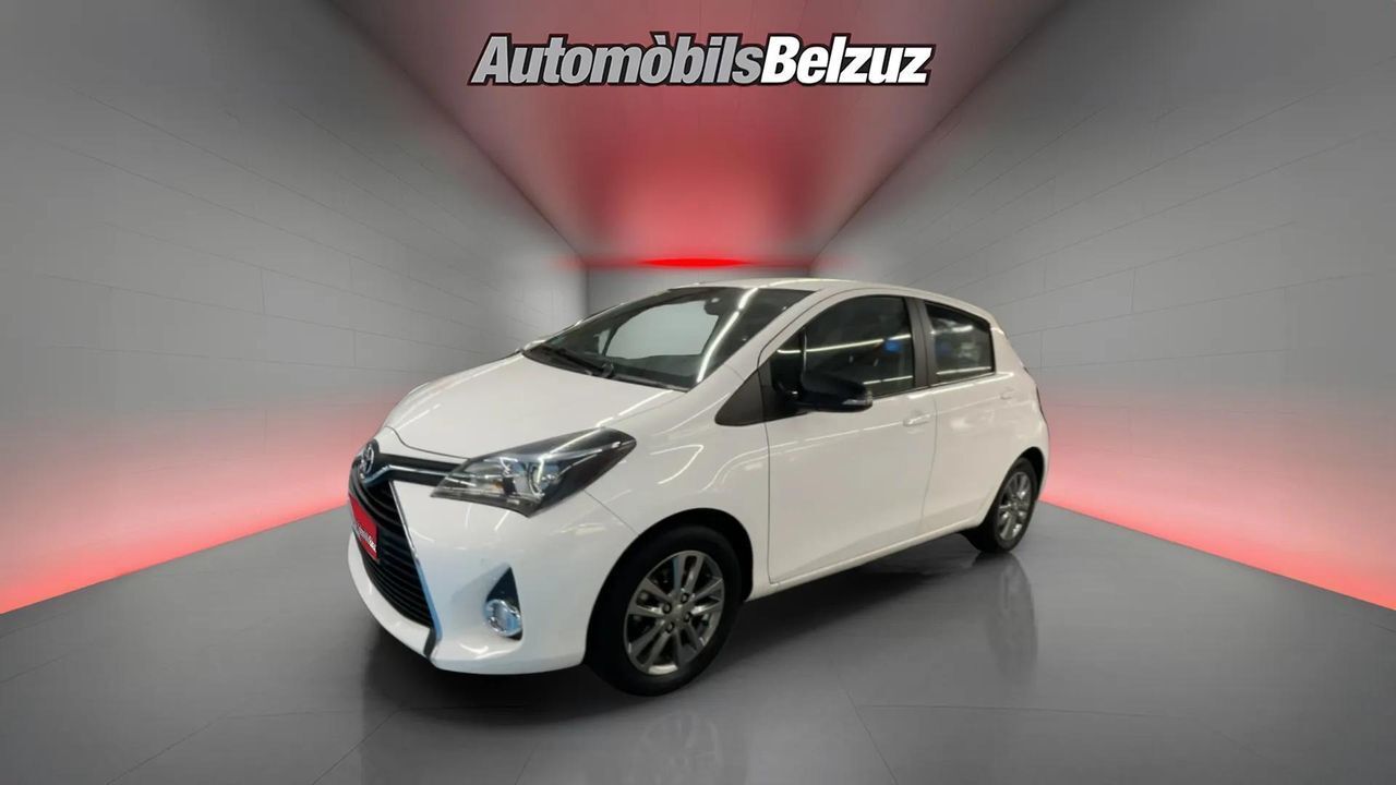 TOYOTA Yaris (100 Active MultiDrive 73 kW (99 CV)) en Barcelona