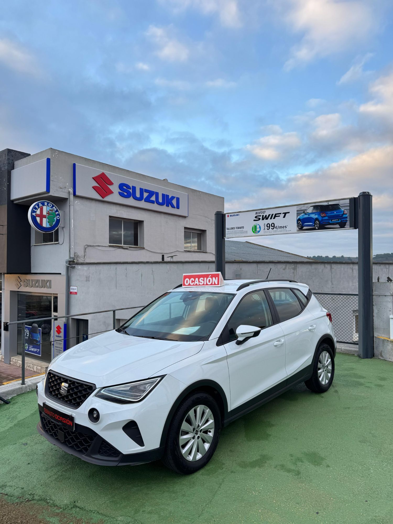 SEAT Arona (1.0 TSI S&S Style 110) en Teruel