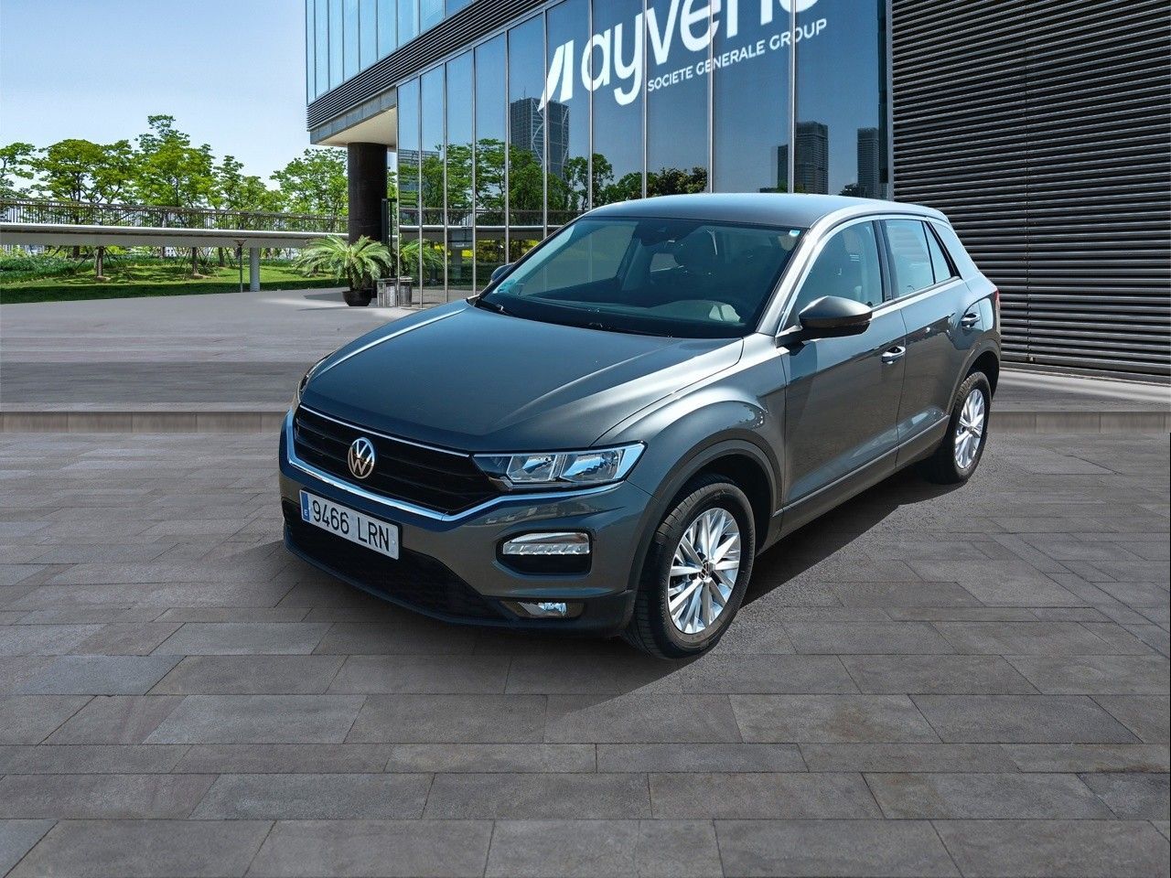 VOLKSWAGEN T-Roc (Edition 2.0 TDI 85 kW (115 CV)) en Madrid