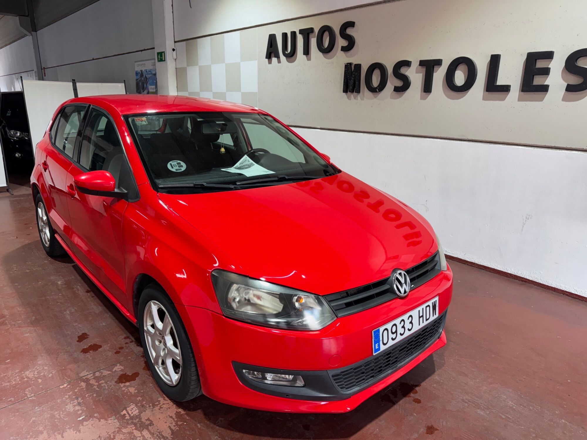 VOLKSWAGEN Polo (1.6TDI Sport 90) en Madrid