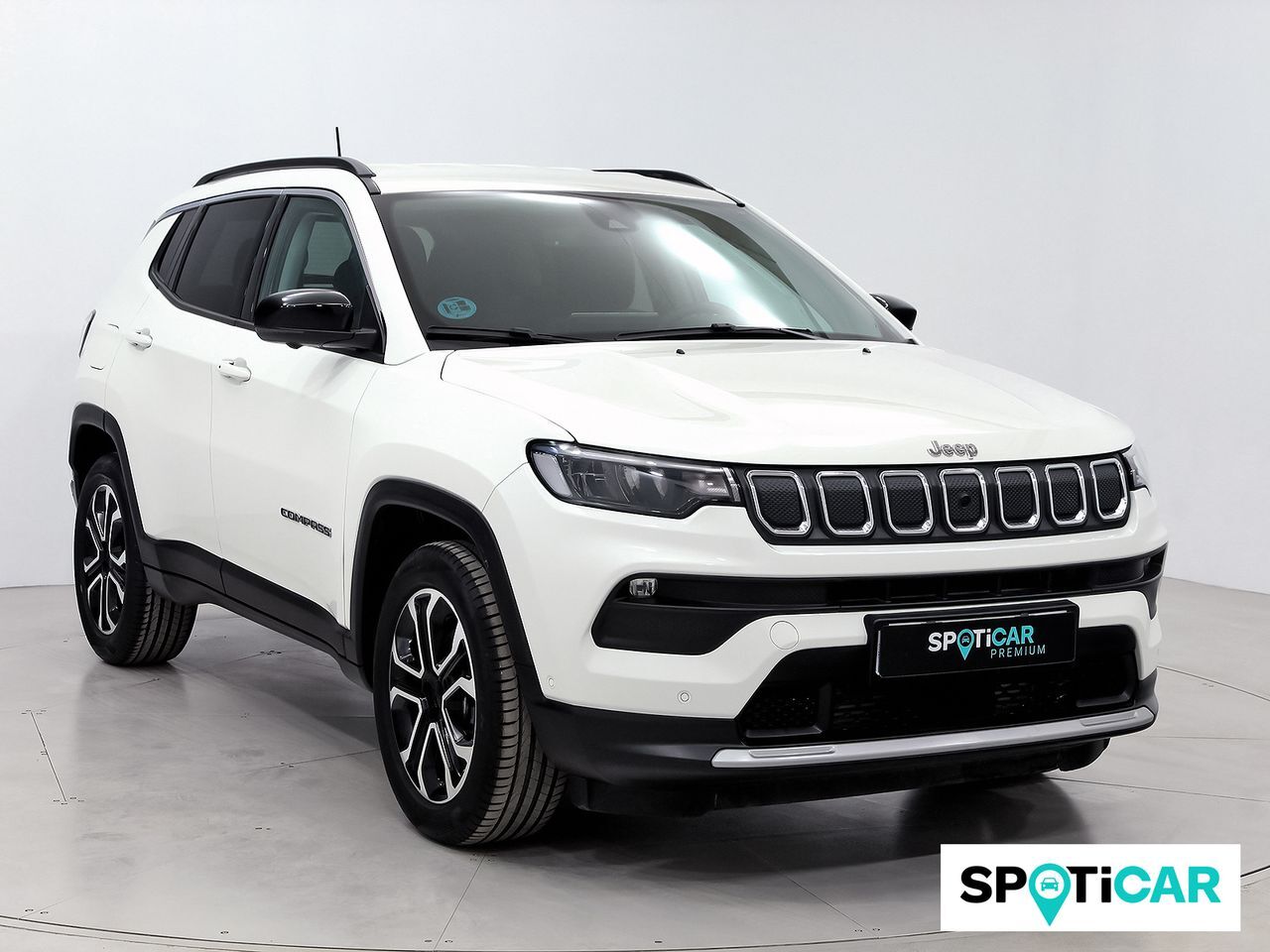 JEEP Compass (1.6 Mjet 96kW (130cv) Limited FWD) en Barcelona