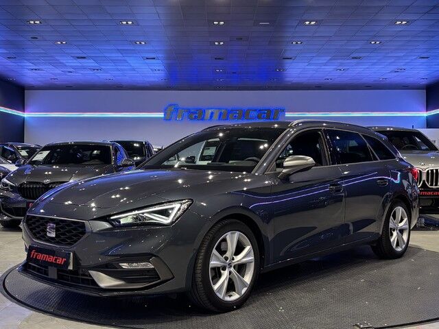 SEAT León (1.5 eTSI S&S FR Go L DSG 110 kW (150 CV)) en Granada