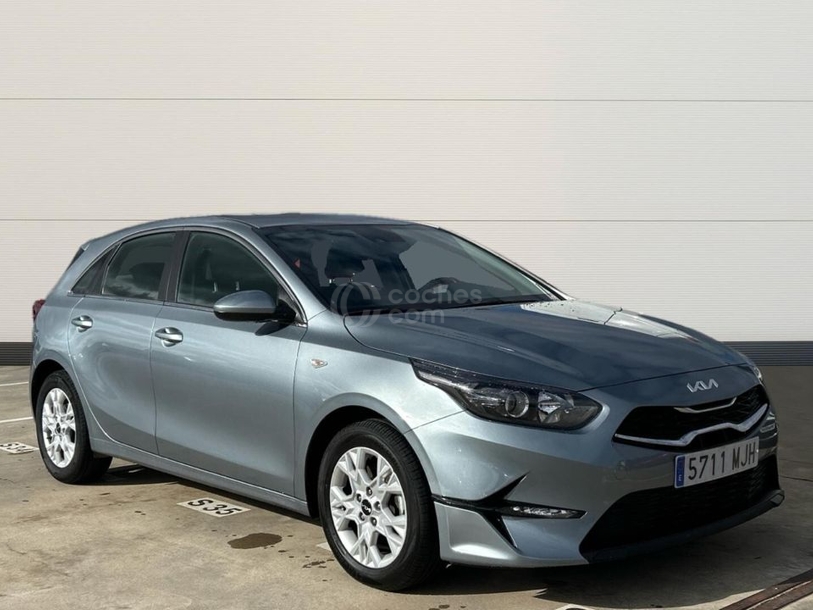 Foto del KIA Ceed 1.6 MHEV iMT Drive 136