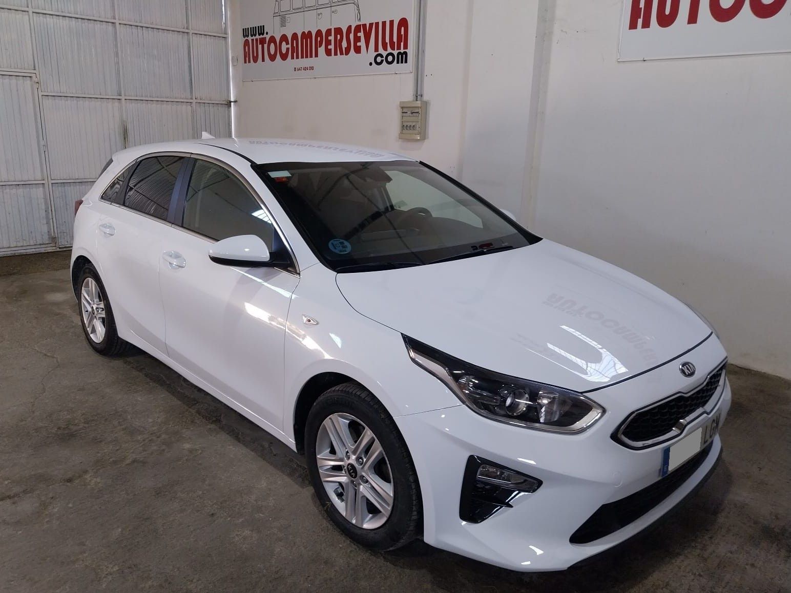 KIA Ceed (1.6 CRDI Eco-Dynamics Drive 115) en Sevilla