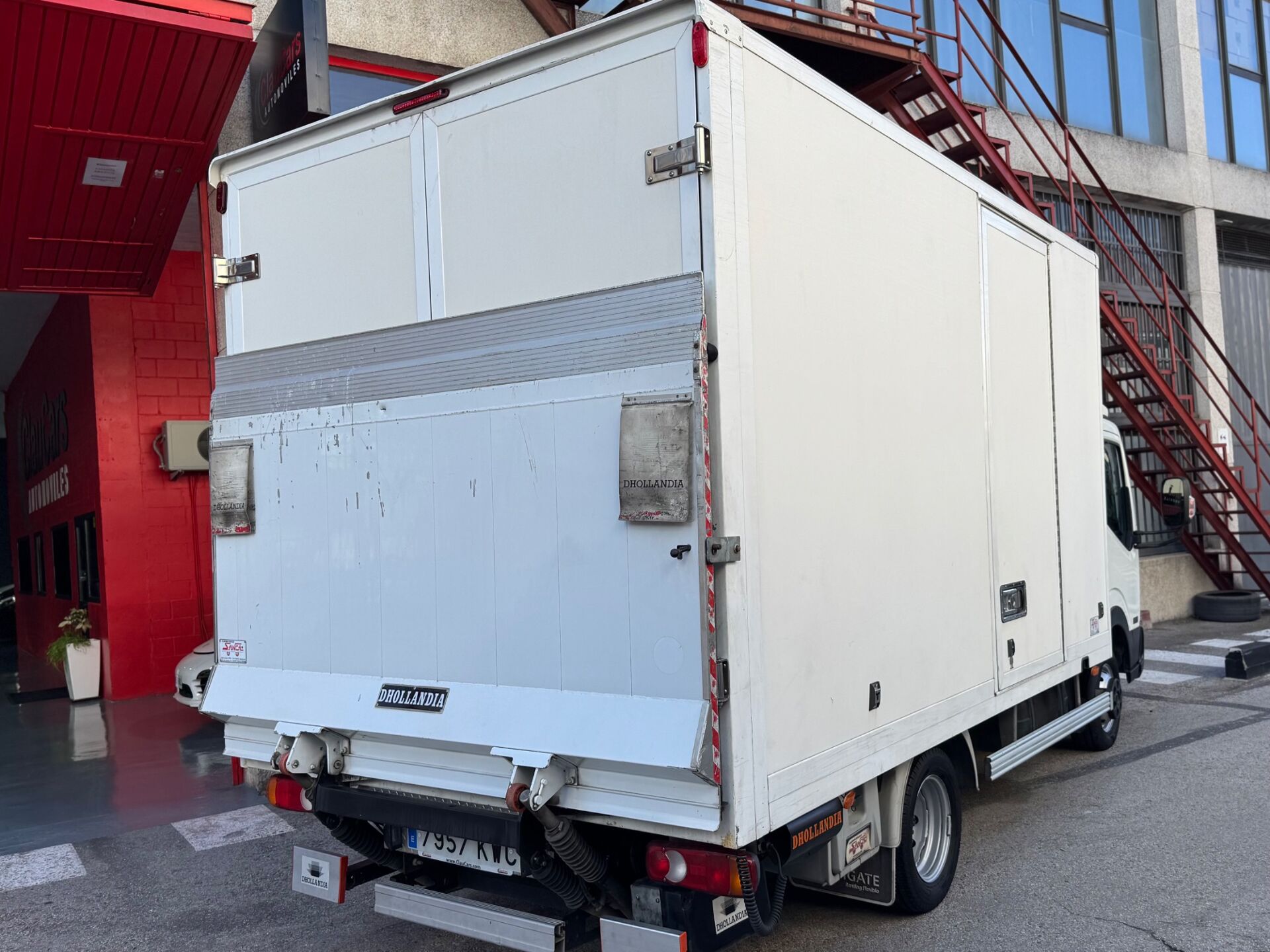 Imagen 2 de NISSAN NT400