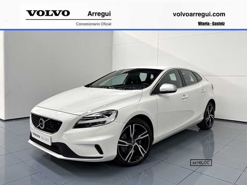 Foto del VOLVO V40 T3 R-Design Momentum Aut.