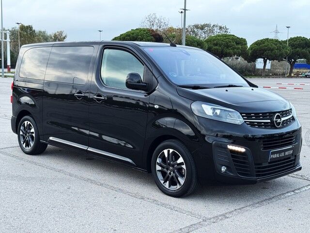 OPEL Zafira Life (2.0 Diésel L Business Elegance AT 130 kW (177 CV)) en Bar