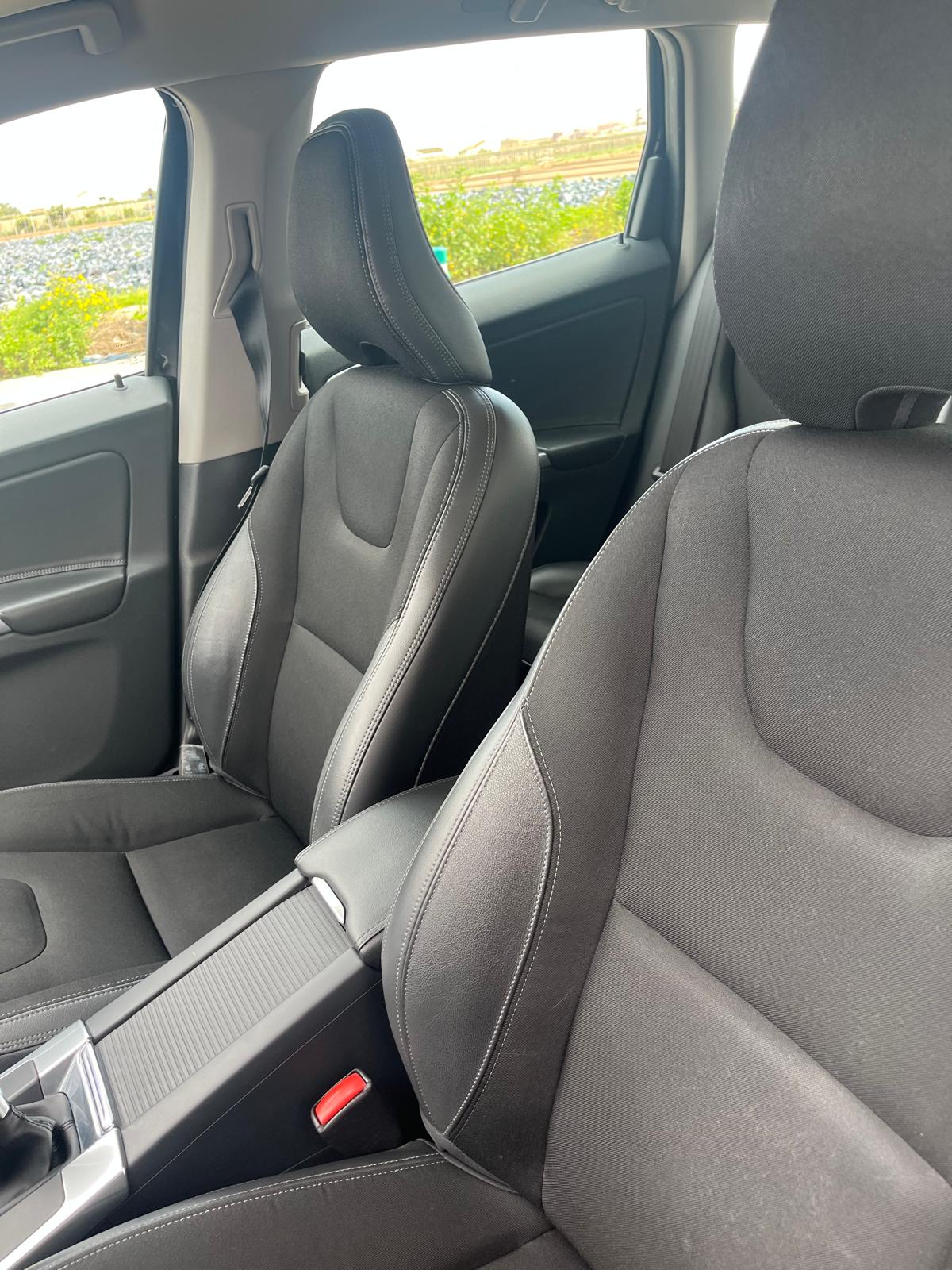 Foto del VOLVO XC60 D3 R-Design Kinetic 136