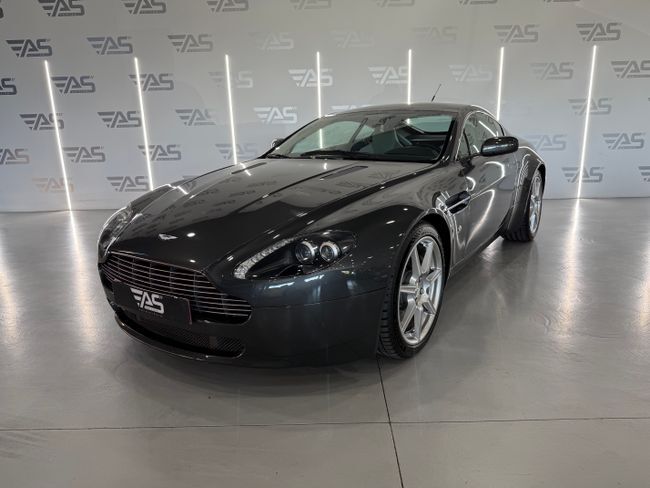 ASTON MARTIN Vantage (4.3 Coupé Manual) en Girona