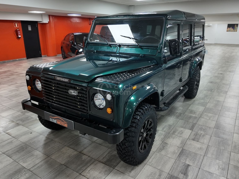 Foto del LAND ROVER Defender 110 2.5Td5 SW SE