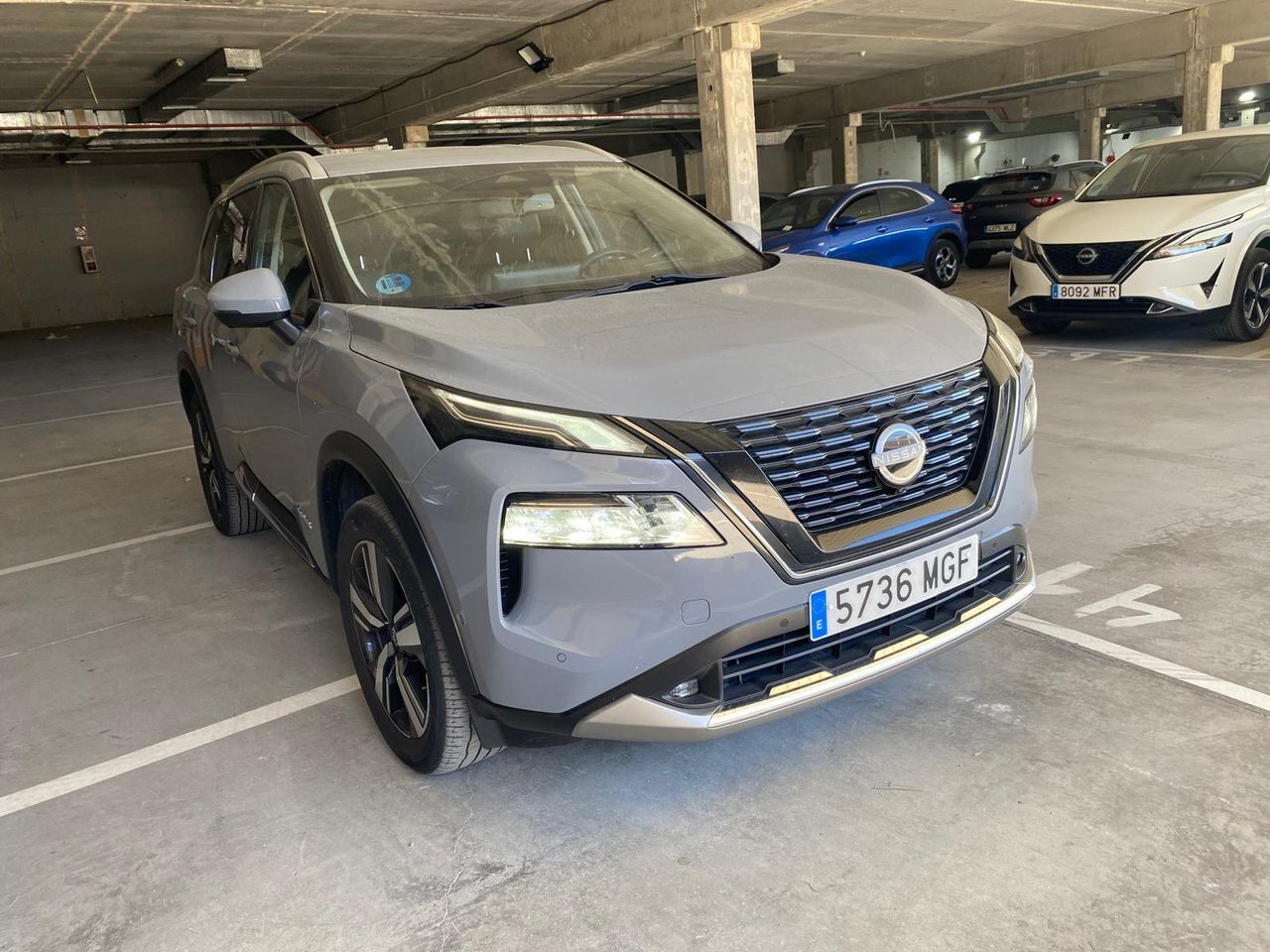 Foto del NISSAN X-Trail 1.5 e-Power Tekna e-4orce 4x4 7pl. 158kW