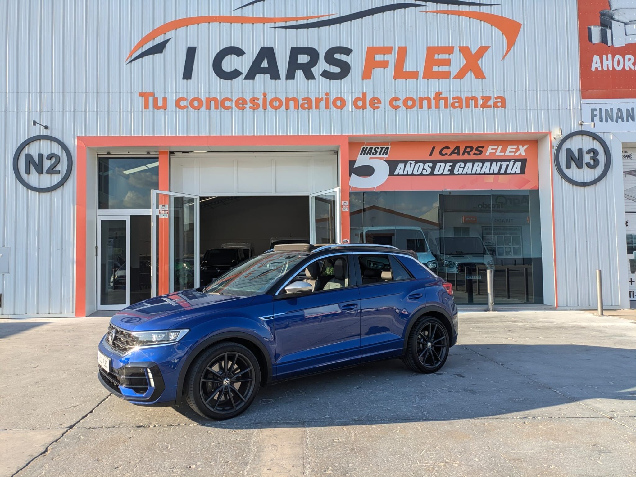 VOLKSWAGEN T-Roc (R 2.0 TSI 221kW (300CV) 4Motion DSG) en Sevilla