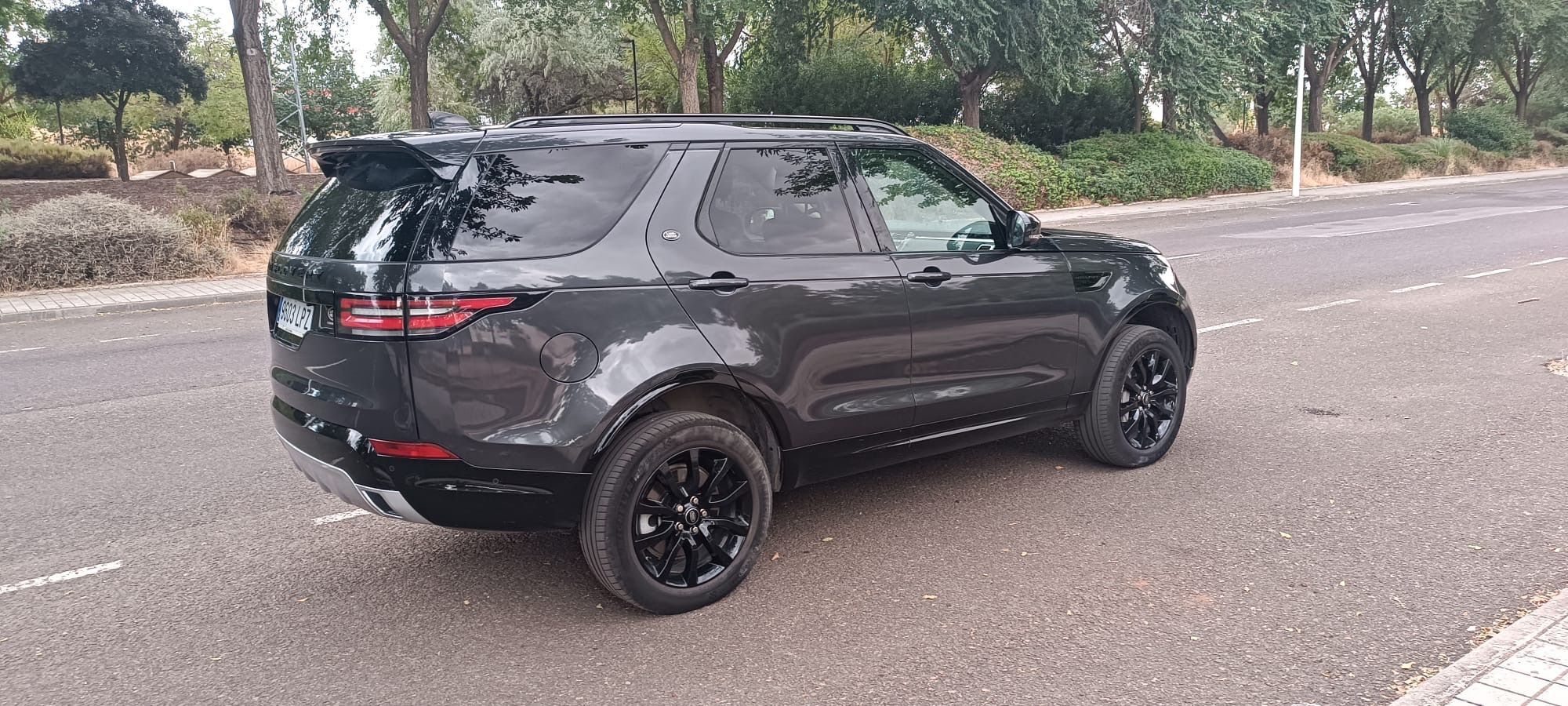 Foto del LAND ROVER Discovery 3.0SDV6 Landmark Aut.