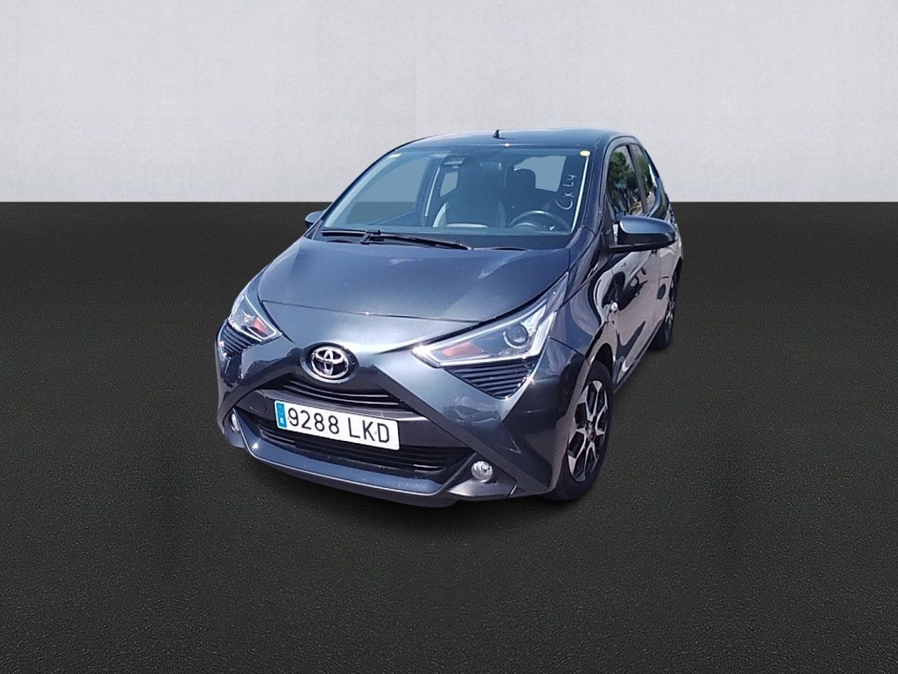 TOYOTA Aygo (1.0 70 x-play 53 kW (72 CV)) en Madrid