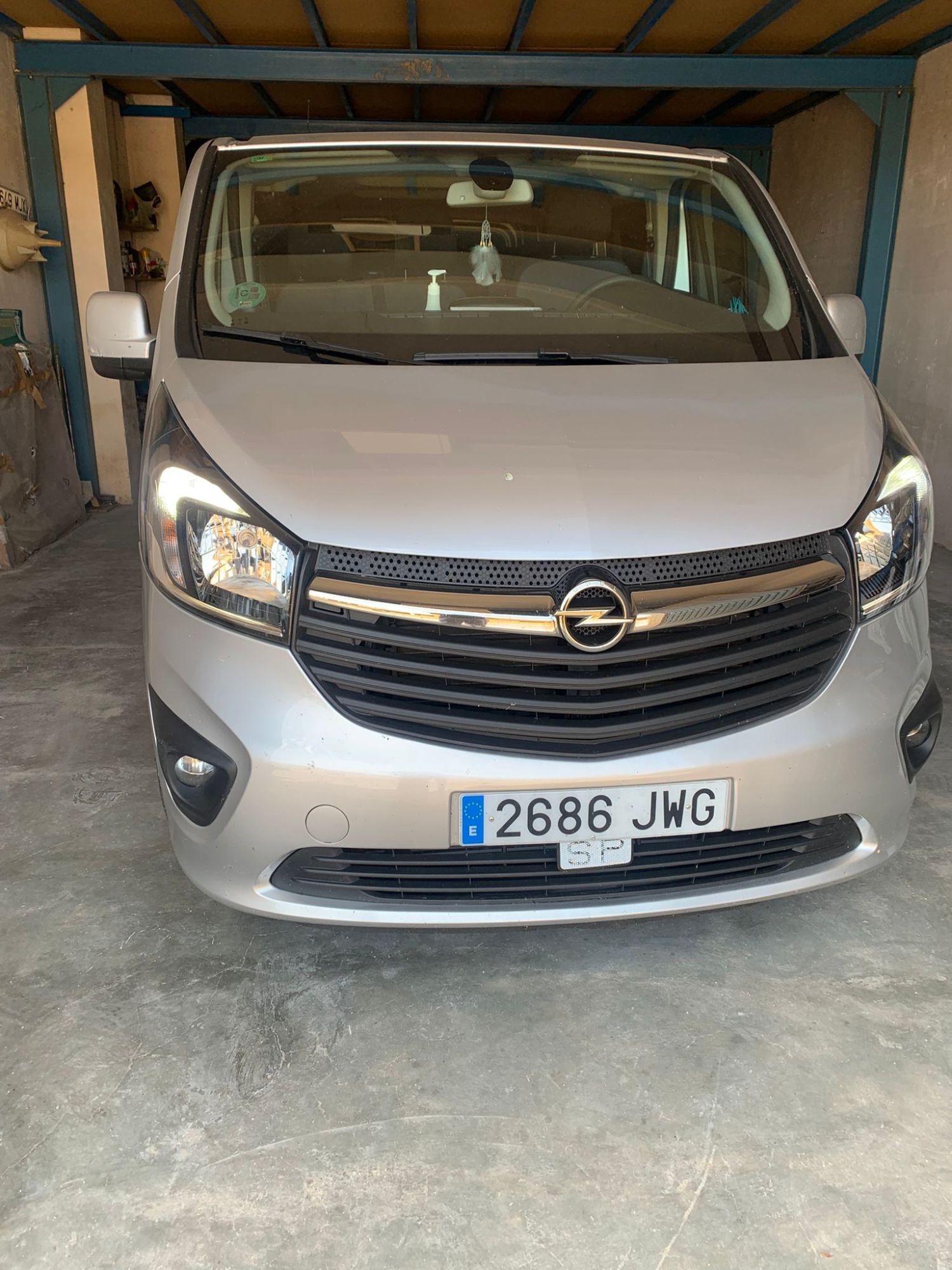 Foto del OPEL Vivaro Combi 9 1.6CDTi Biturbo S-S 27 L1 145