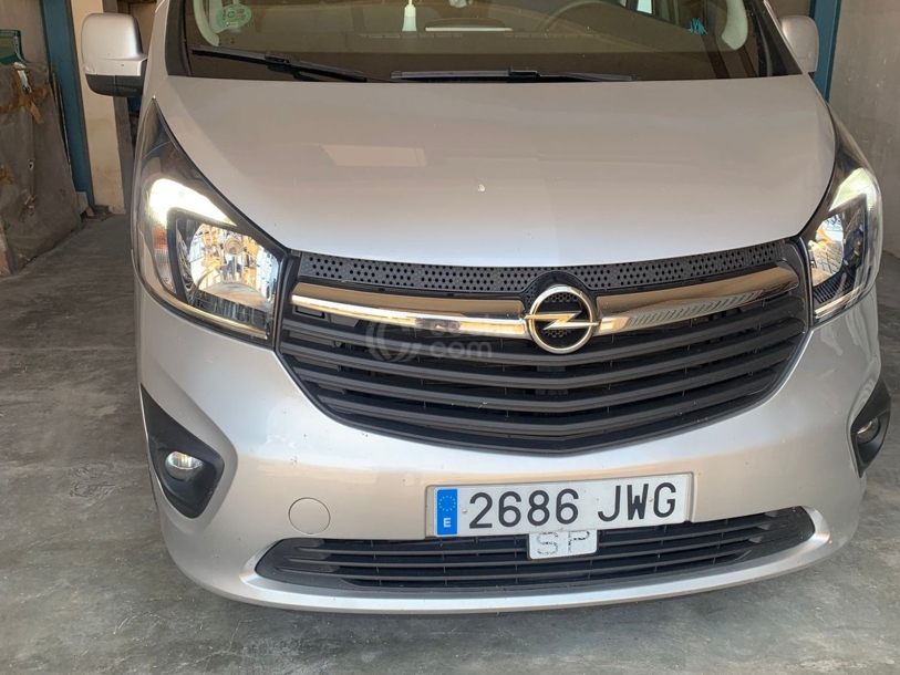 Foto del OPEL Vivaro Combi 9 1.6CDTi Biturbo S-S 27 L1 145