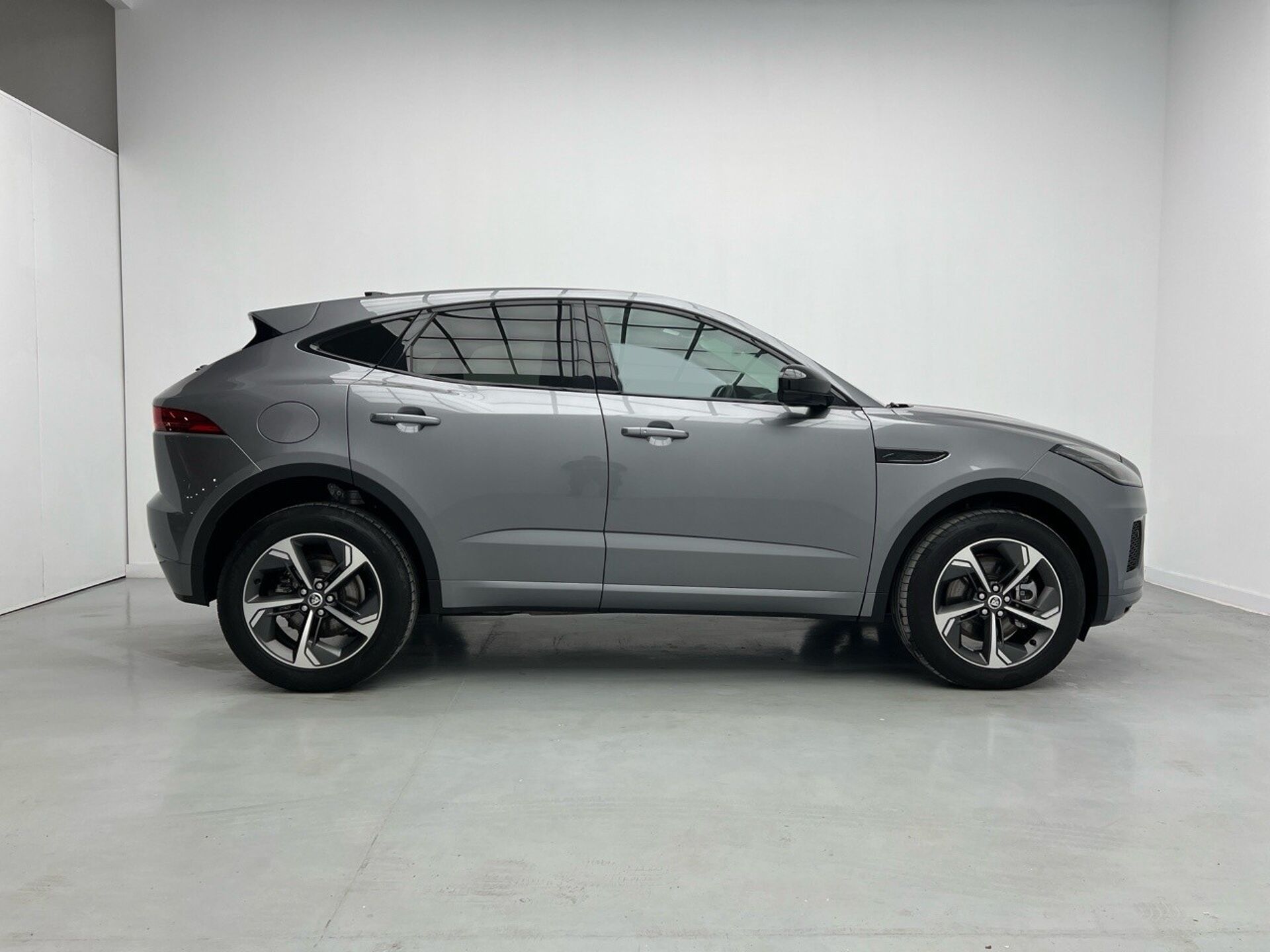 Imagen 3 de JAGUAR E-Pace
