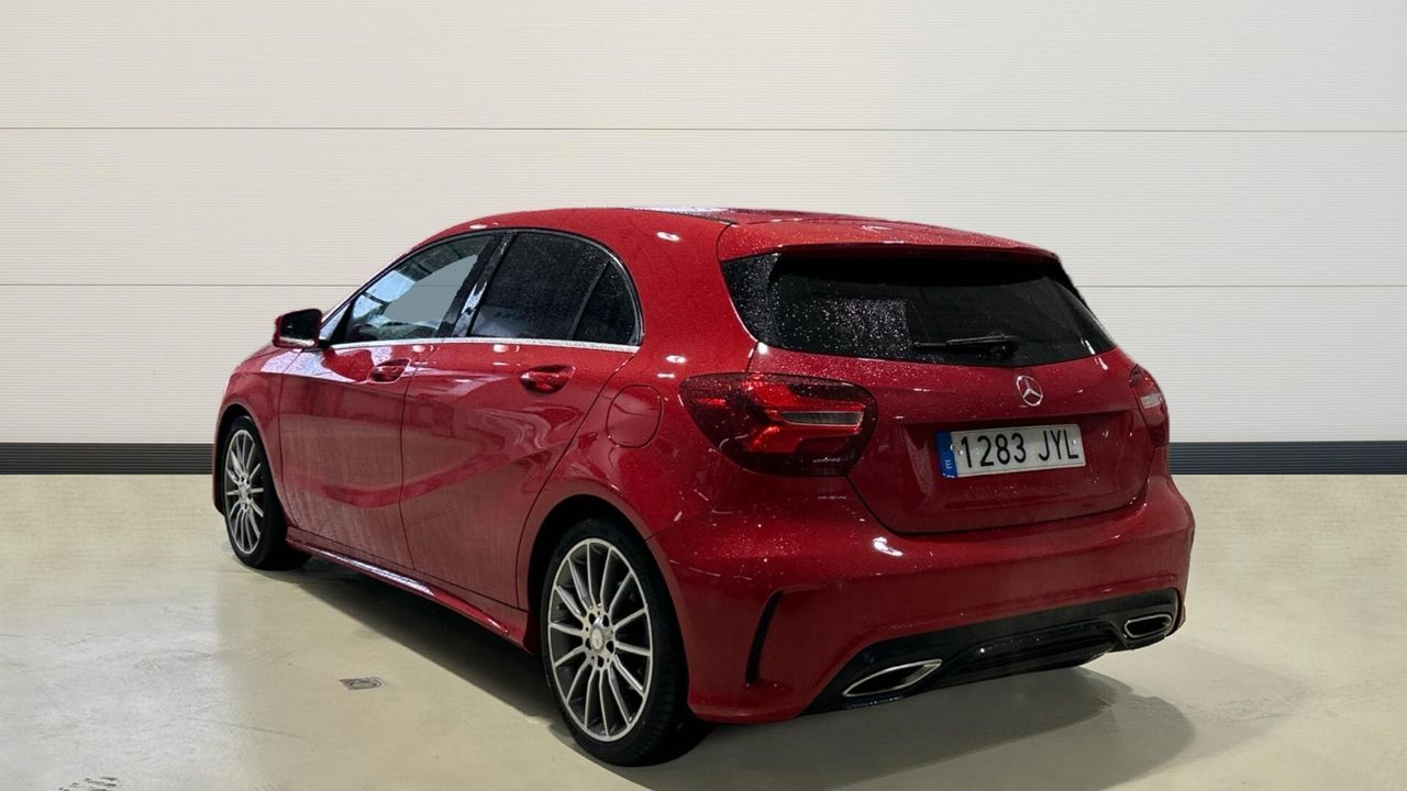 Foto del MERCEDES Clase A A 180 BE AMG Line 7G-DCT