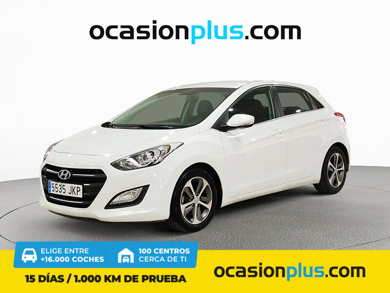 HYUNDAI i30 (1.6 CRDI BlueDrive Tecno 81 kW (110 CV)) en Madrid