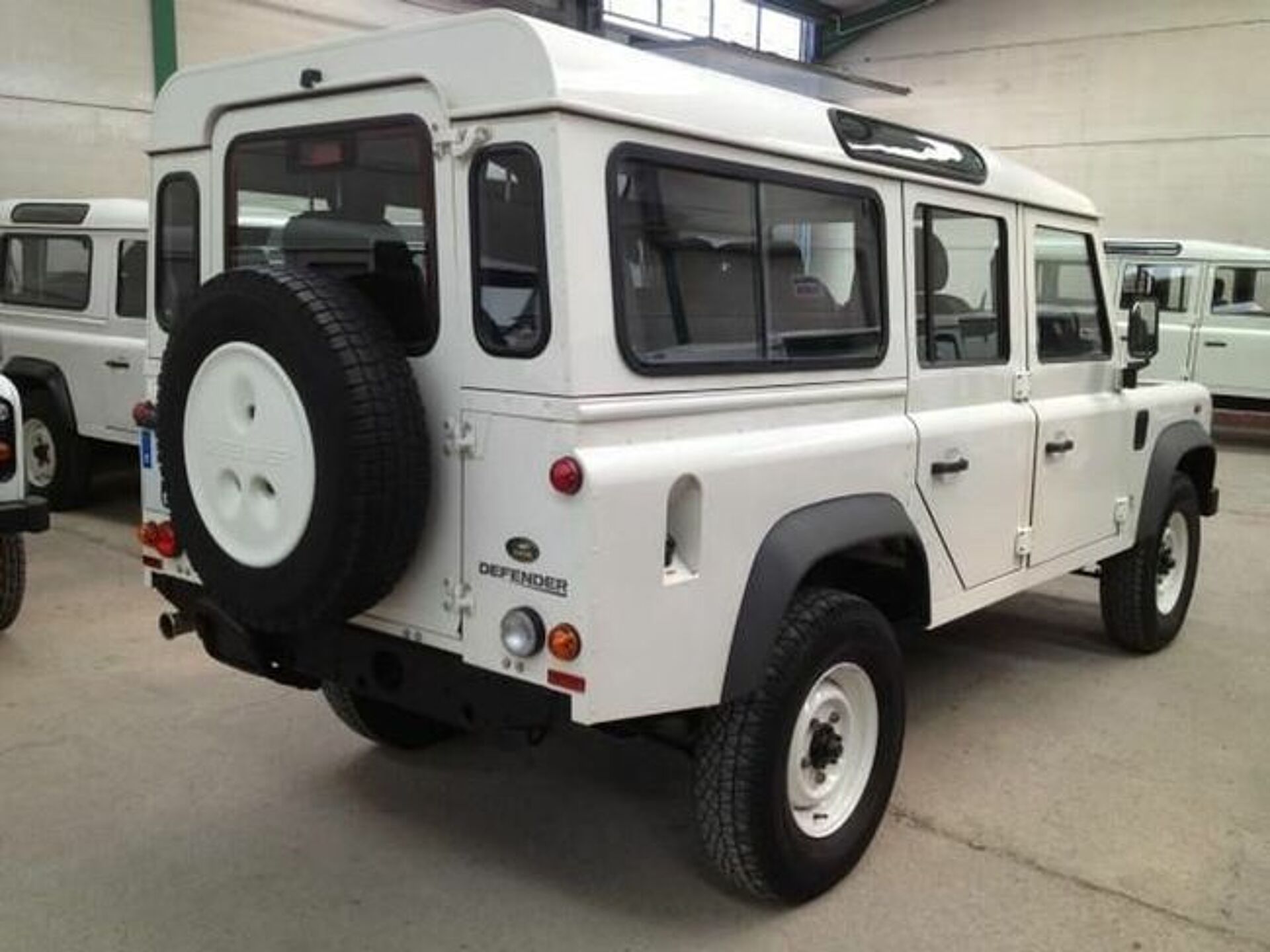 Imagen 3 de LAND ROVER Defender