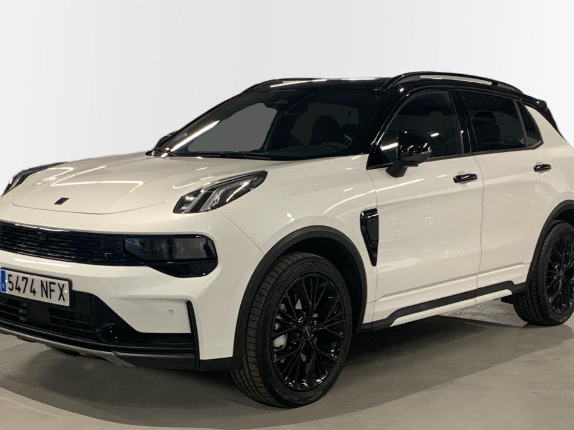 Imagen de LYNK & CO 01