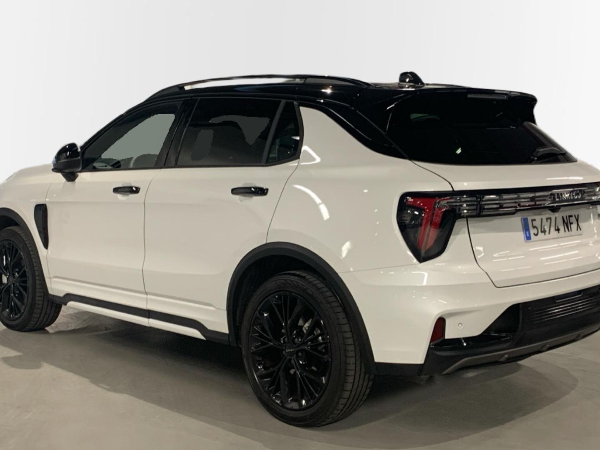 Imagen 2 de LYNK & CO 01