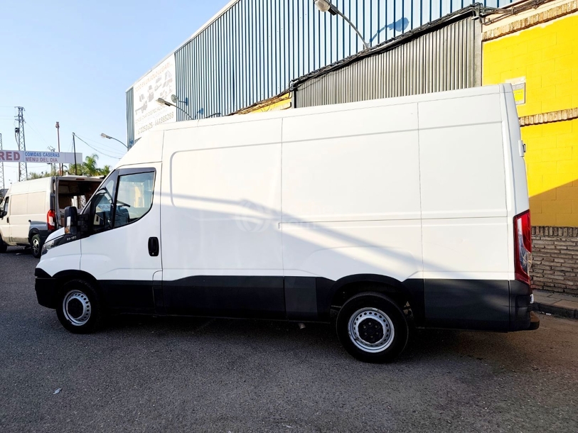 Foto del IVECO Daily Family 33S13 SV 3520 H2 10.8 126