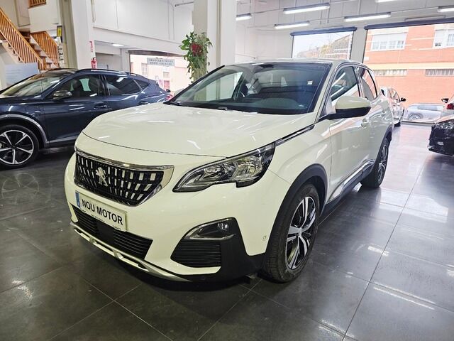 PEUGEOT 3008 (PureTech 130 Allure EAT6 96 kW (130 CV)) en Barcelona