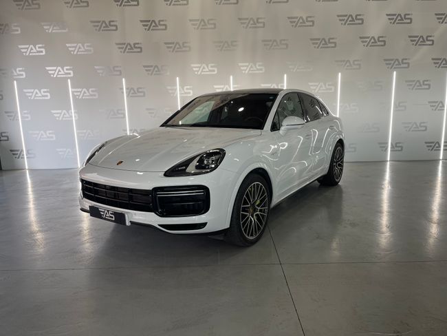 PORSCHE Cayenne (Turbo S E-Hybrid) en Girona
