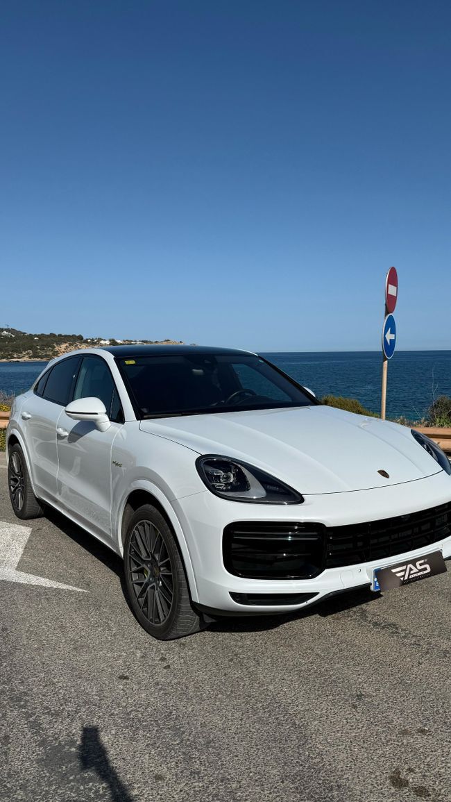 PORSCHE Cayenne (Turbo S E-Hybrid) en Girona