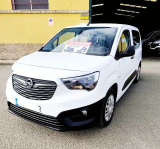 OPEL Combo (Life 1.5TD S-S Elegance Plus L 100) en Sevilla