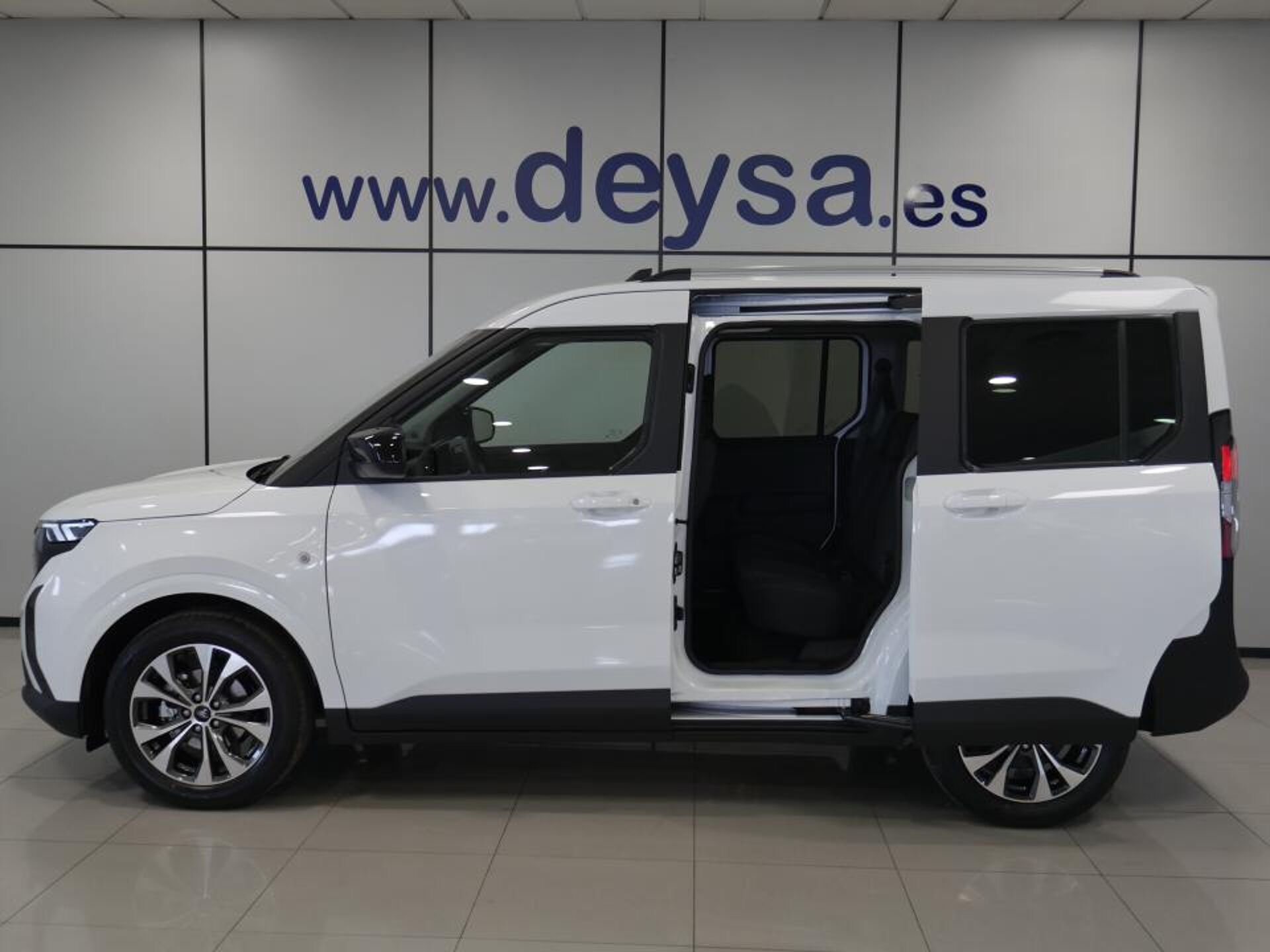 Imagen 3 de FORD Tourneo Courier