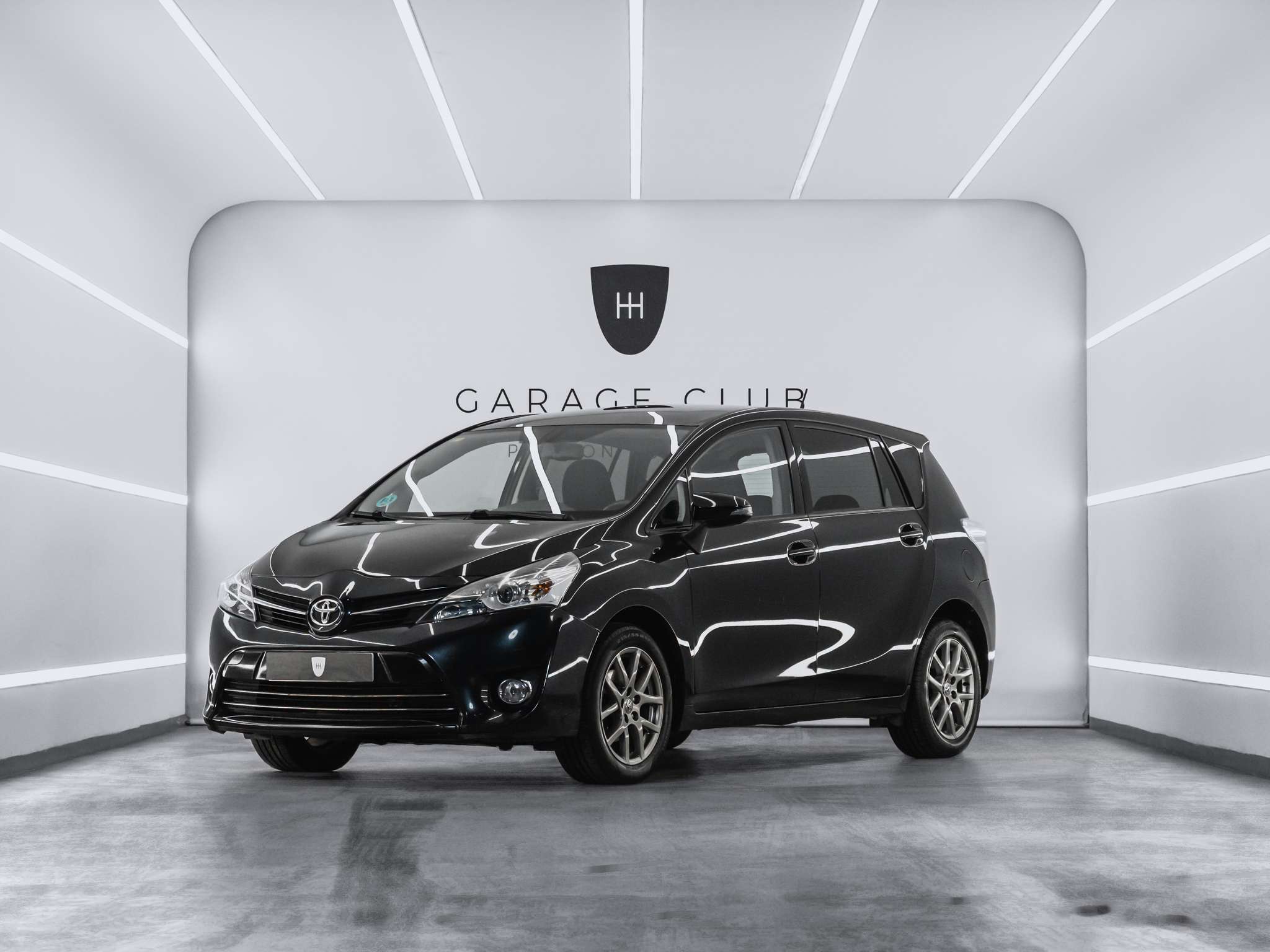 TOYOTA Verso (Verso 130 Advance 5p) en Barcelona