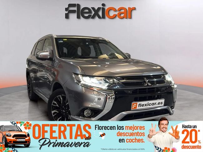 Foto del MITSUBISHI Outlander PHEV Kaiteki 4WD