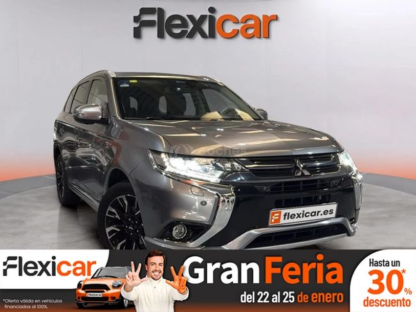 Foto del MITSUBISHI Outlander PHEV Kaiteki 4WD