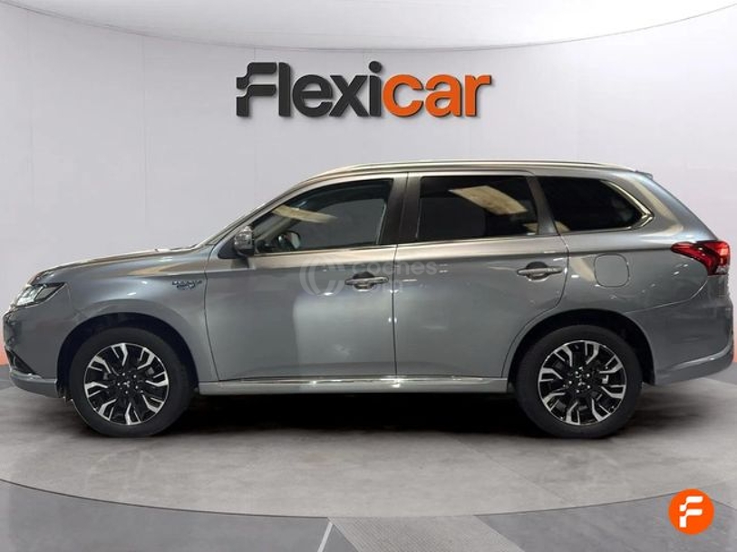 Foto del MITSUBISHI Outlander PHEV Kaiteki 4WD