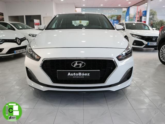 HYUNDAI i30 (5p 1.6 CRDi 85 kW (116 CV) Go) en Granada