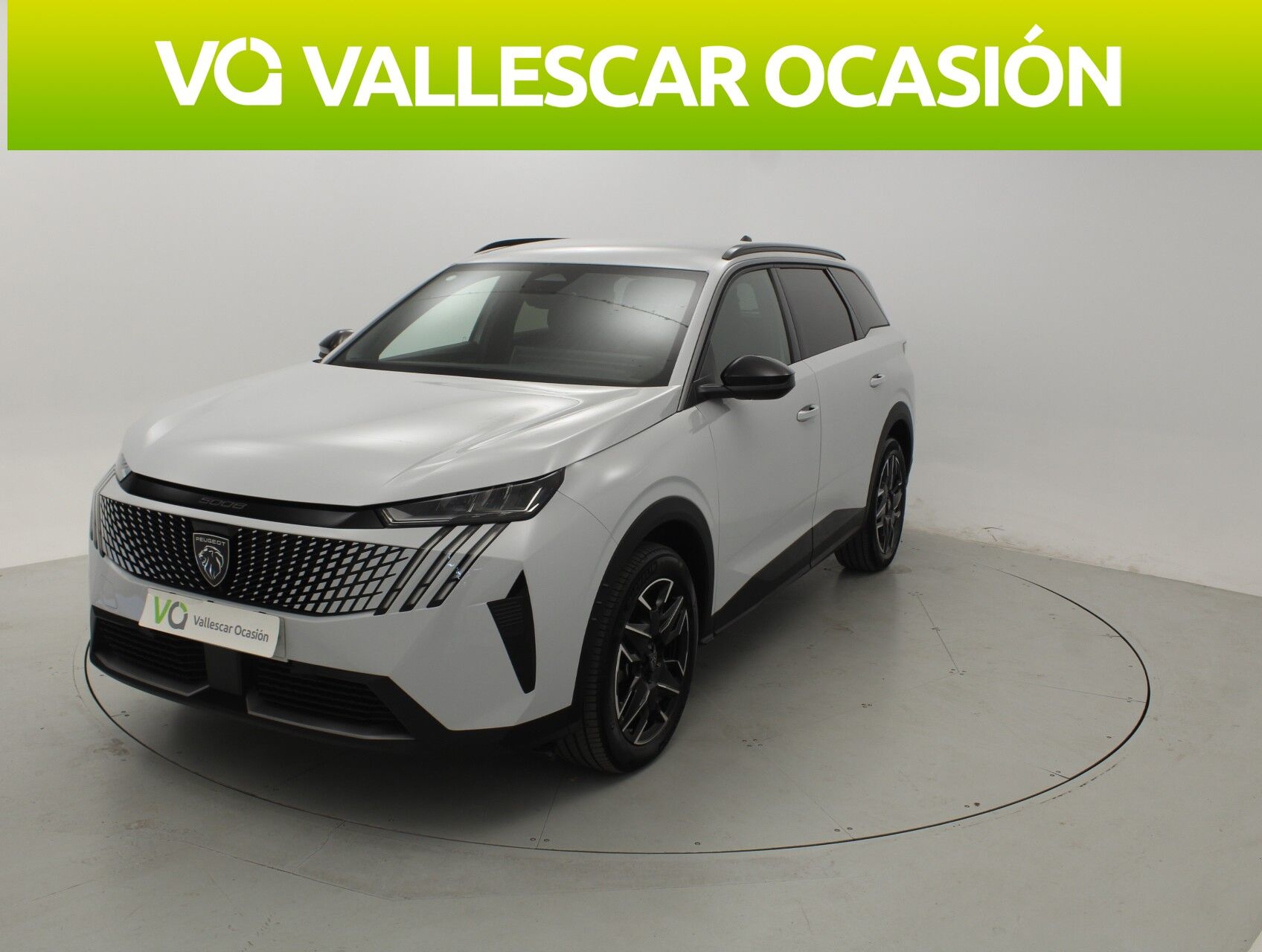 PEUGEOT 5008 (ALLURE 1.2 MHEV HYBRID EDCS6 145 CV 7 PLAZAS) en Barcelona