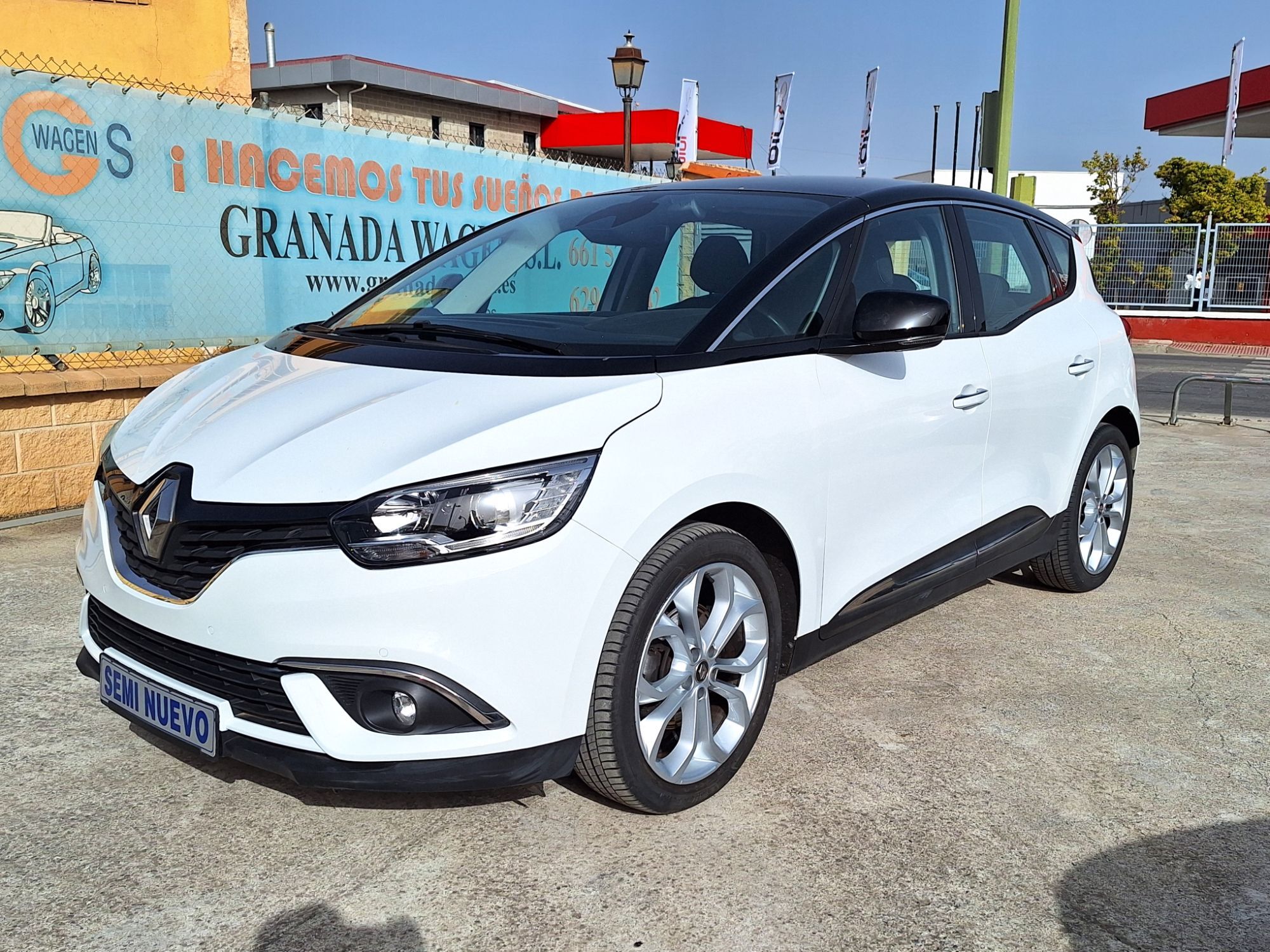 RENAULT Scenic (Grand Scénic dCi Zen Blue 88kW) en Granada
