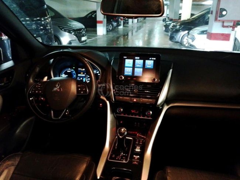 Foto del MITSUBISHI Eclipse Cross PHEV Kaiteki + 4WD