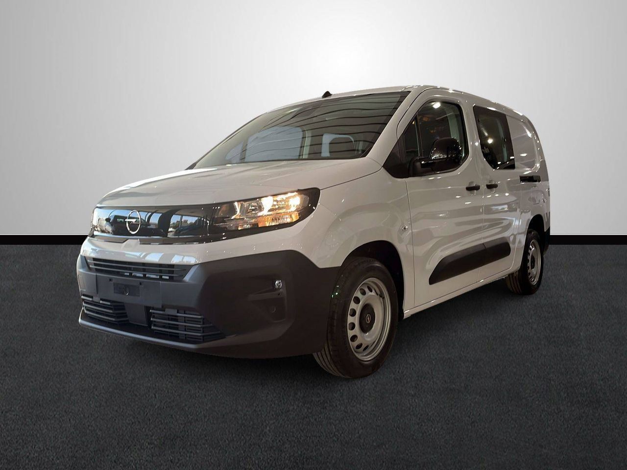 OPEL Combo ( Cargo Doble Cabina Diesel 1.5 100HP S&S -) en Sevilla