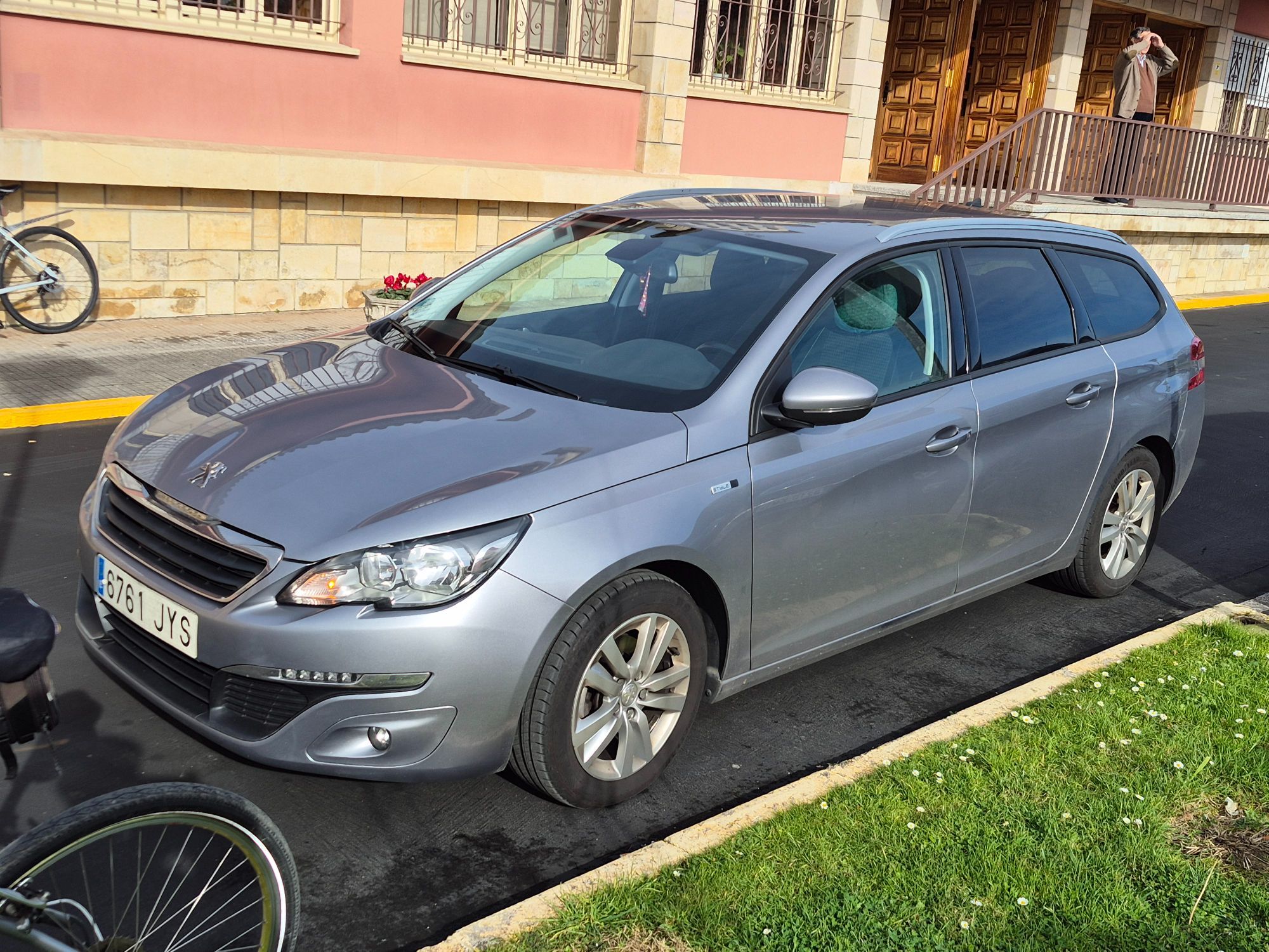 Foto del PEUGEOT 308 SW 1.2 PureTech S&S Style 130