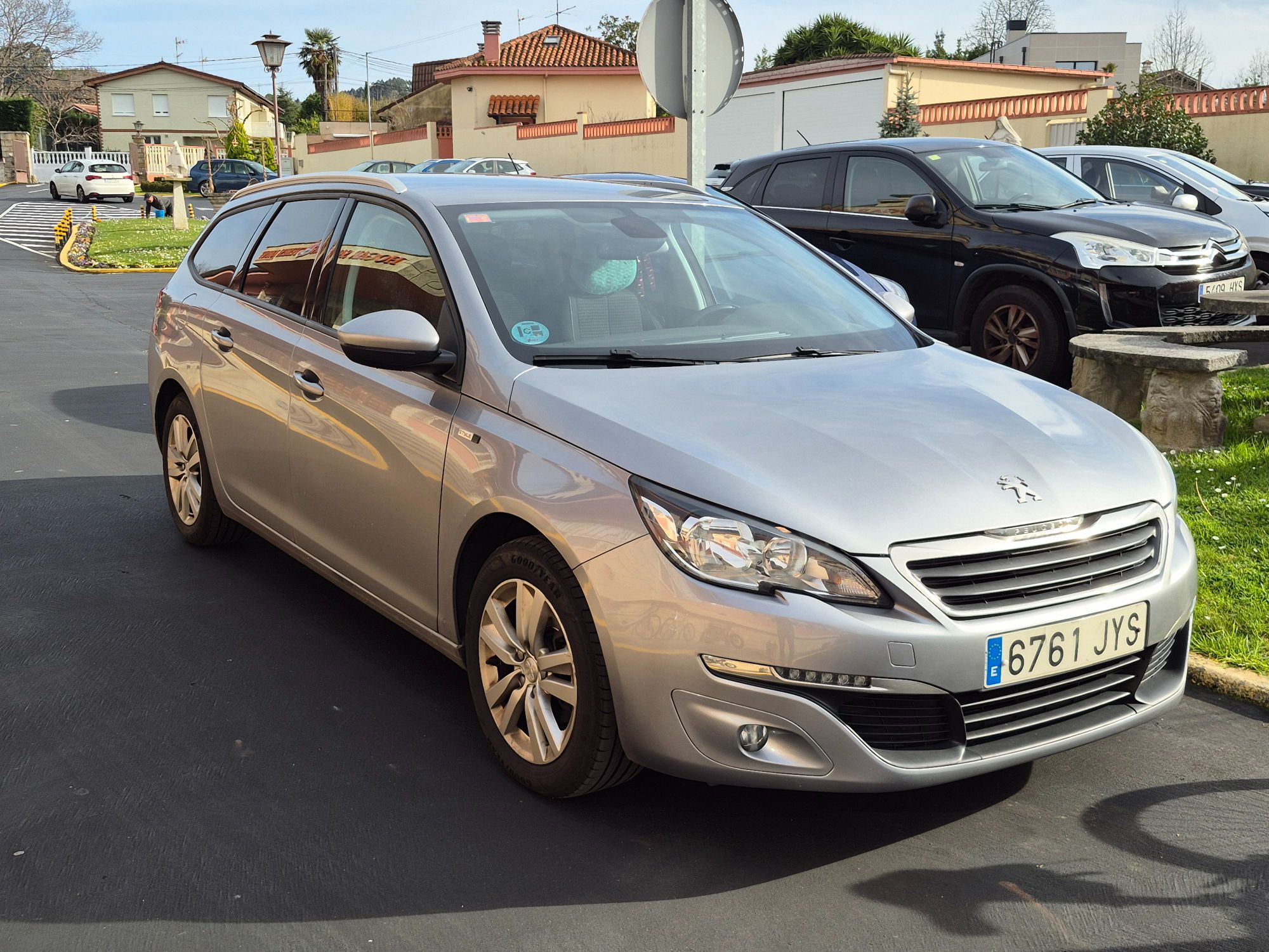 Foto del PEUGEOT 308 SW 1.2 PureTech S&S Style 130