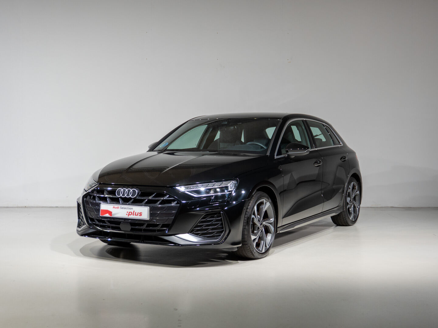 AUDI A3 (1.5 35 TFSI MHEV S TRON S LINE SPORTBACK 5P) en Navarra