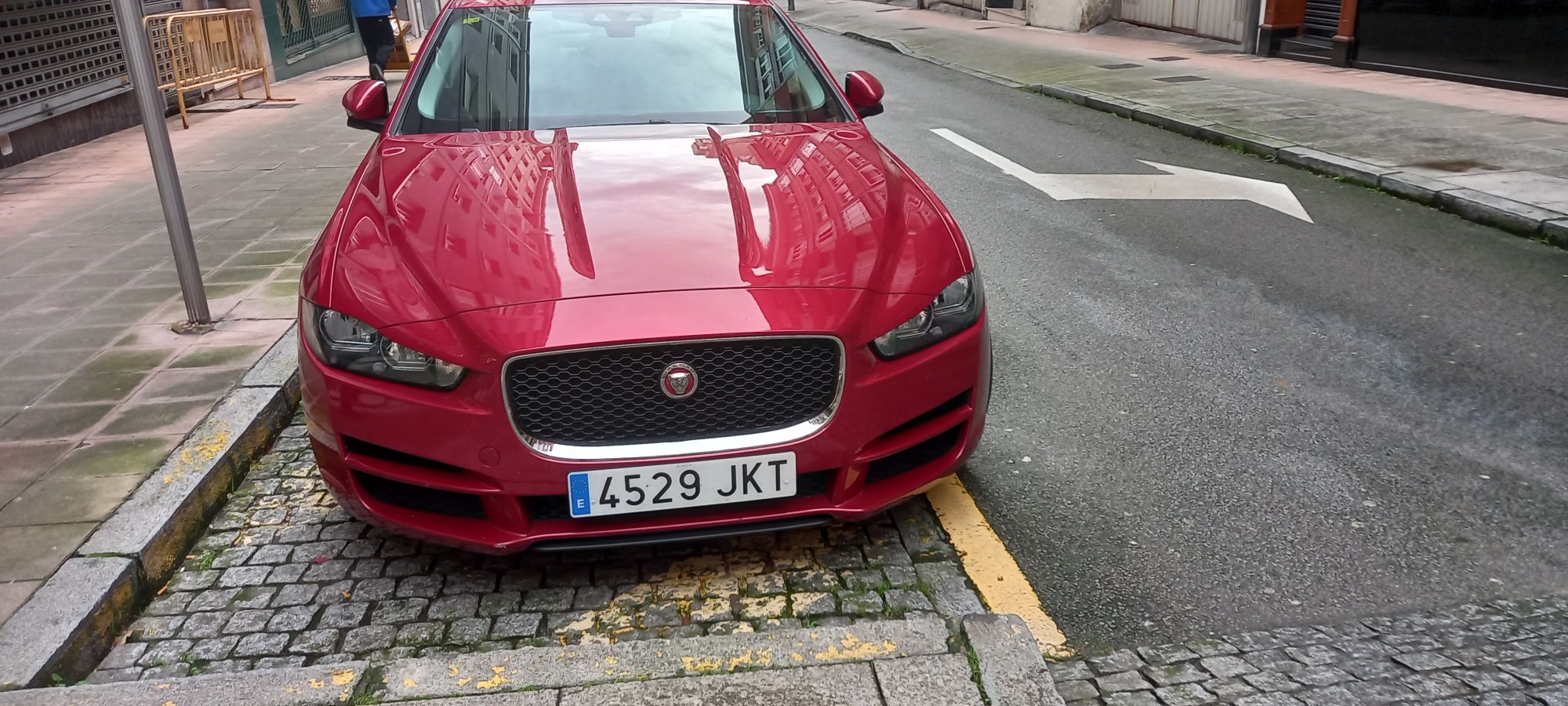 Foto del JAGUAR XE 2.0 Diesel Prestige Aut. 180