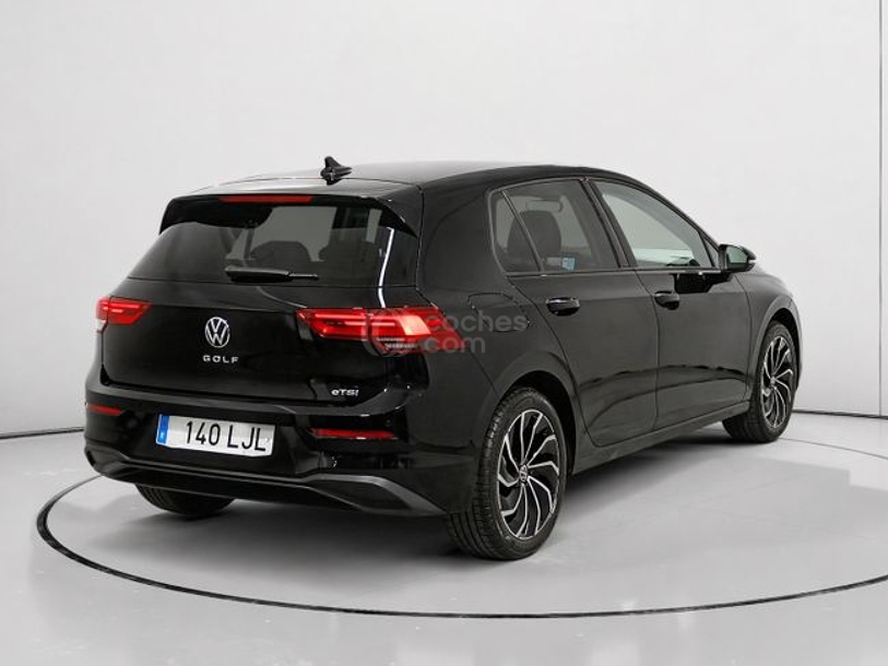 Foto del VOLKSWAGEN Golf 1.5 eTSI Life DSG 110kW